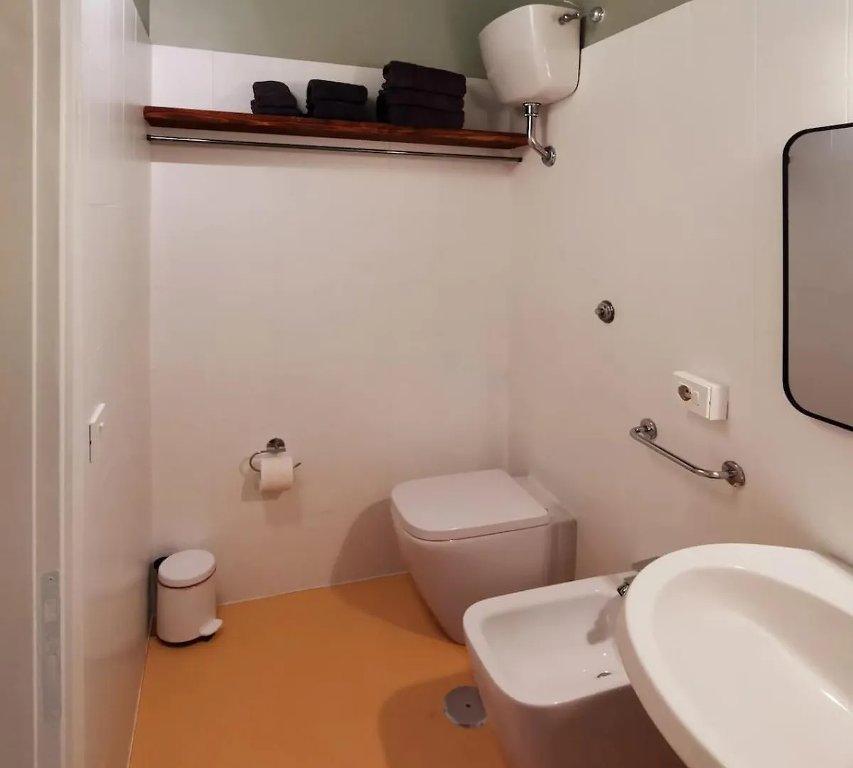 Petite Delice Apartment Rome 0*,  Italy